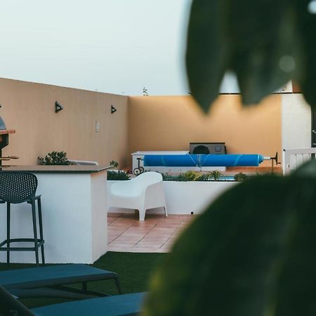 Moderne Villa Met Verwarmd Zwembad In 코라레호 외부 사진