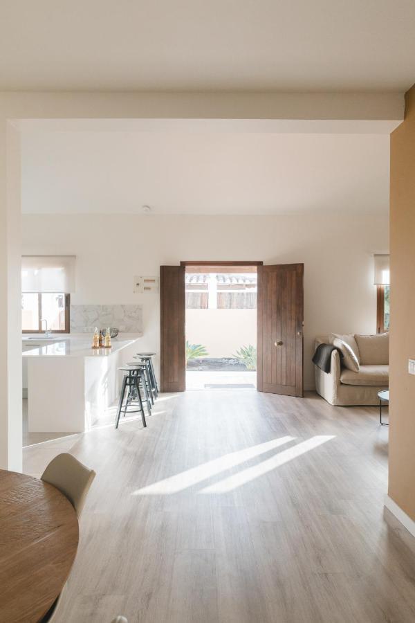 Moderne Villa Met Verwarmd Zwembad In 코라레호 외부 사진