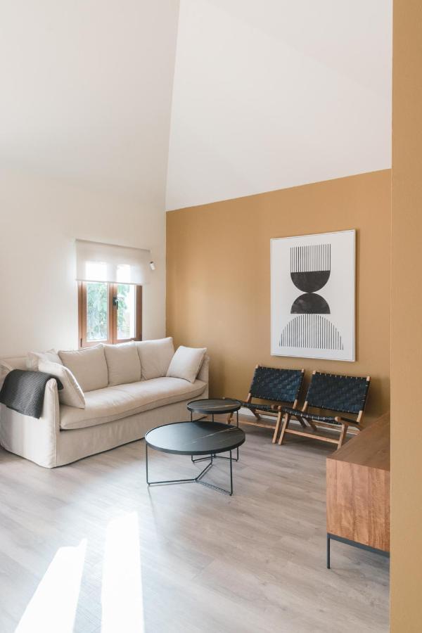 Moderne Villa Met Verwarmd Zwembad In 코라레호 외부 사진